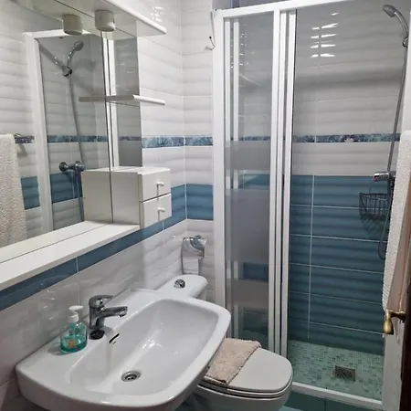 1line Locos Wifi A/a Seeview Apartment